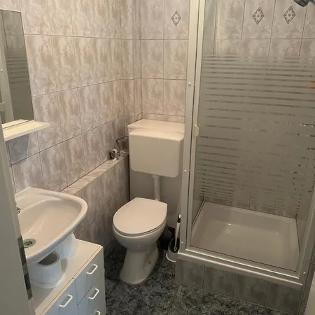 דירה Sunshine רוסט