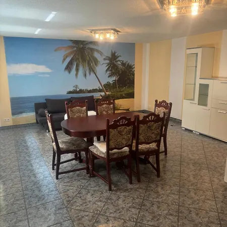 Sunshine Apartment *
