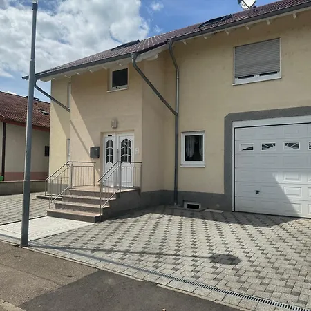 Sunshine Apartment *